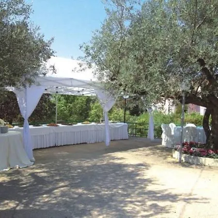 Alloggio per agriturismo Eucalipto